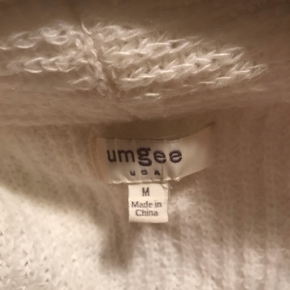 Sweater - Picture 3 of 3